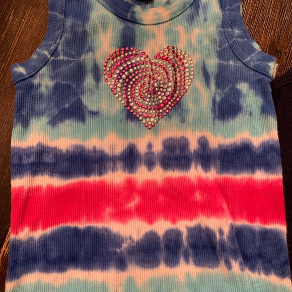 Girls designer tanks - Picture 2 of 3